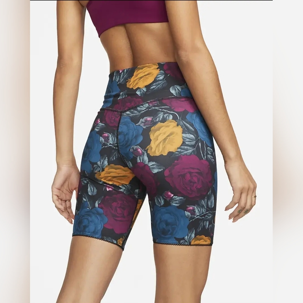 Nike Women's One lcon Shorts. - Picture 8 of 13